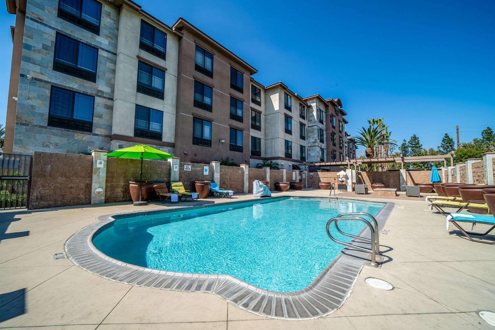 Country Inn & Suites By Radisson, Ontario At Ontario Mills, Ca Extérieur photo